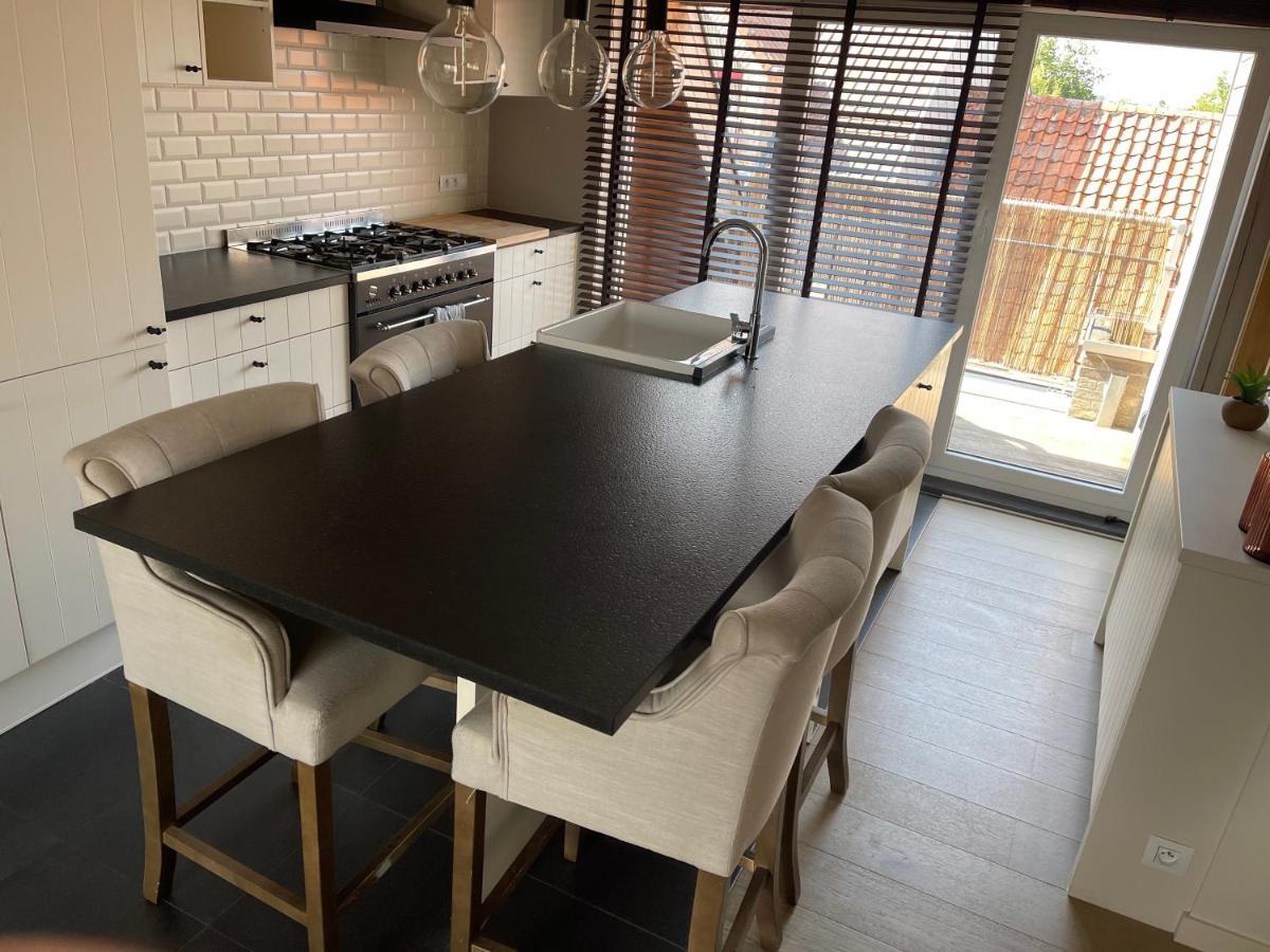 -Ayana Suite- 2 Bedroom Suite With Garage Knokke Экстерьер фото